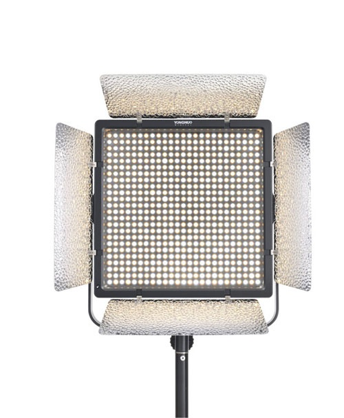 YN860 ILUMINADOR LED